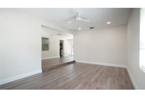 220 LUCERNE DRIVE, DEBARY, FL 32713 - MLS#MFRV4943783