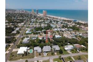 417 MANHATTAN AVENUE, DAYTONA BEACH, FL 32118 Sold 09/30/25