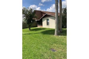 301 PARADISE LANE, EDGEWATER, FL 32132 - MLS#MFRV4943897