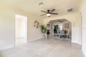 1135 HOLLY AVENUE, DAYTONA BEACH, FL 32117 - MLS#MFRV4943905