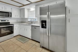 401 TERRACE COURT, SANFORD, FL 32773 - MLS#MFRV4943958