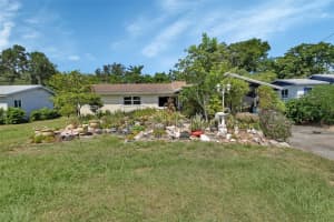 218 RIDGEWOOD AVENUE, DELAND, FL 32720 Sold 09/25/25