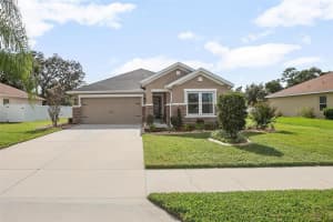 127 ALEXANDRIA CIRCLE, DELAND, FL 32724 - MLS#MFRV4944055