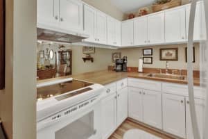 20 FAIRWAY COURT, DELAND, FL 32724 - MLS#MFRV4944097