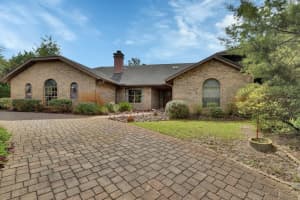680 Old Treeline Trl, DELAND