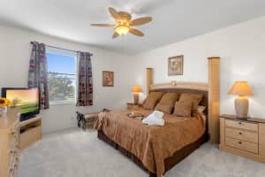 253 CALABAY PARC BOULEVARD, DAVENPORT, FL 33897 - MLS#MFRV4944174