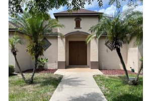 2622 Carolyn St, DELTONA