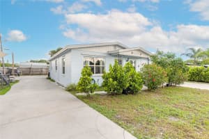 2488 BURNS AVENUE, MELBOURNE, FL 32935 - MLS#MFRV4944299