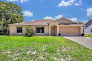 1834 W Cooper Dr, DELTONA