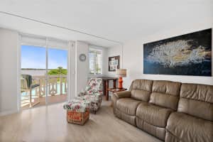 925 HALIFAX AVENUE, DAYTONA BEACH, FL 32118 - MLS#MFRV4944433