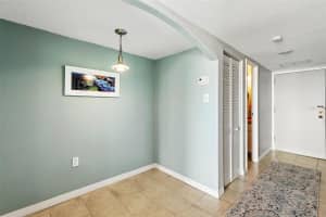 935 HALIFAX AVENUE, DAYTONA BEACH, FL 32118 - MLS#MFRV4944462