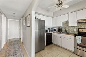 935 HALIFAX AVENUE, DAYTONA BEACH, FL 32118 - MLS#MFRV4944462