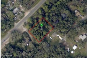 2884 NEW YORK AVENUE, DELAND, FL 32720 - MLS#MFRV4944477