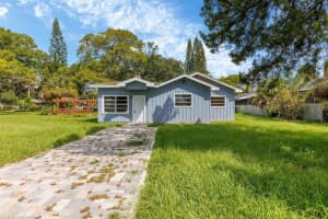 660 6th St, DAYTONA BEACH