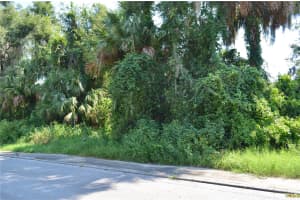 225 JULIA AVENUE, DELAND, FL 32720 Sold 09/25/25