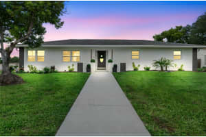 44 Carnation Ln, DEBARY