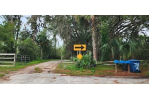 711 SUNSET AVENUE, ORANGE CITY, FL 32763 - MLS#MFRV4944581