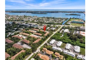 400 18th St #m1, VERO BEACH