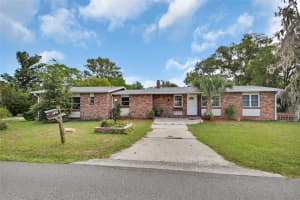 727 N Stone St, DELAND