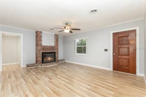 6125 N RONALD REAGAN, SANFORD, FL 32773 - MLS#MFRV4944664