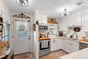 13 FAIRWAY COURT, DELAND, FL 32724 - MLS#MFRV4944701