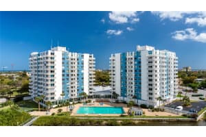 925 HALIFAX AVENUE, DAYTONA BEACH, FL 32118 - MLS#MFRV4944758