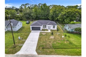 1972 3RD AVE, DELAND, FL 32724 - MLS#MFRV4944787