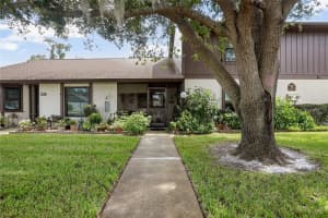 955 Eastridge Dr #7p, DEBARY