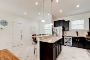 MLS# MFRV4944823, New Smyrna Beach, Florida 32168