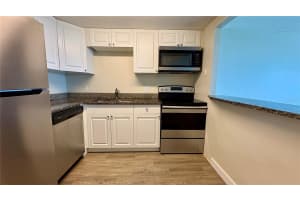 935 HALIFAX AVENUE, DAYTONA BEACH, FL 32118 - MLS#MFRV4944998