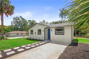 800 HUBBARD AVENUE, DELAND, FL 32720 - MLS#MFRV4945013