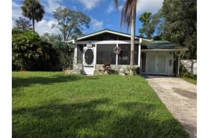 450 PALM AVENUE, LAKE HELEN, FL 32744 - MLS#MFRV4945056