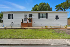 5402 TAYLOR AVENUE, PORT ORANGE, FL 32127 - MLS#MFRV4945079