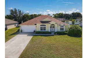 881 GOLDCOAST DRIVE, DELTONA, FL 32725 - MLS#MFRV4945080