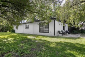 300 DOROTHY AVENUE, DAYTONA BEACH, FL 32117 Sold 11/10/25