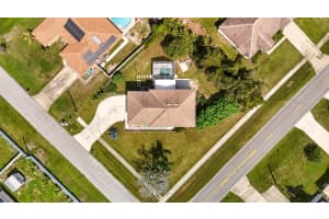 1571 TIMBERCREST DRIVE, DELTONA, FL 32738 - MLS#MFRV4945220