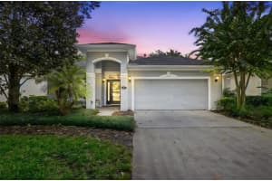 516 Heron Point Way, DELAND