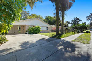 437 LOCKHART STREET, DAYTONA BEACH, FL 32114 - MLS#MFRV4945302