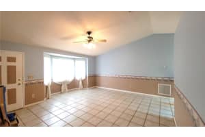 564 CENTRAL AVENUE, ORANGE CITY, FL 32763 - MLS#MFRV4945319