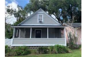 304 PAGE COURT, DELAND, FL 32720 - MLS#MFRV4945398