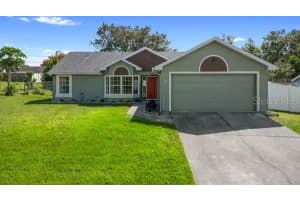 783 N 3rd Ave, DELTONA