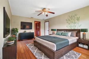 1984 PARIS AVENUE, DELTONA, FL 32725 - MLS#MFRV4945511