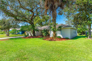 693 REILLYS ROAD, PORT ORANGE, FL 32127 - MLS#MFRV4945522