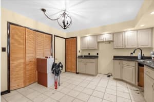 215 HERON BAY CIRCLE, LAKE MARY, FL 32746 - MLS#MFRV4945526