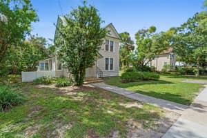 210 UNIVERSITY AVENUE, DELAND, FL 32720 - MLS#MFRV4945577