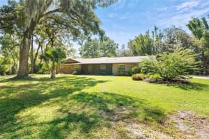 820 DE LA BOSQUE, LONGWOOD, FL 32779 - MLS#MFRV4945590