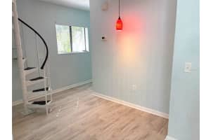 101 HILL AVENUE, DELAND, FL 32724 - MLS#MFRV4945593