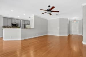 215 COLETON LANE, DELAND, FL 32724 - MLS#MFRV4945649