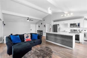 610 NARDELLO DRIVE, DELTONA, FL 32725 - MLS#MFRV4945654