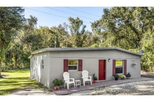 5330 PARK AVENUE, DE LEON SPRINGS, FL 32130 - MLS#MFRV4945693